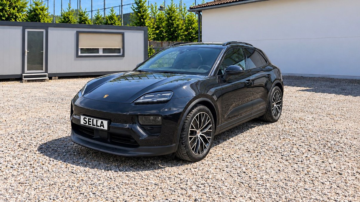 Porsche Macan Electric
